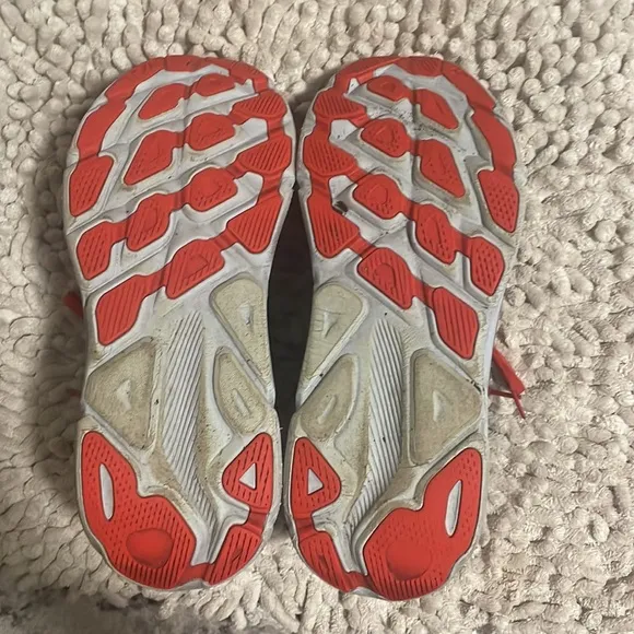 Size 10.5- Hoka One One Bondi 7 Wild Dove
