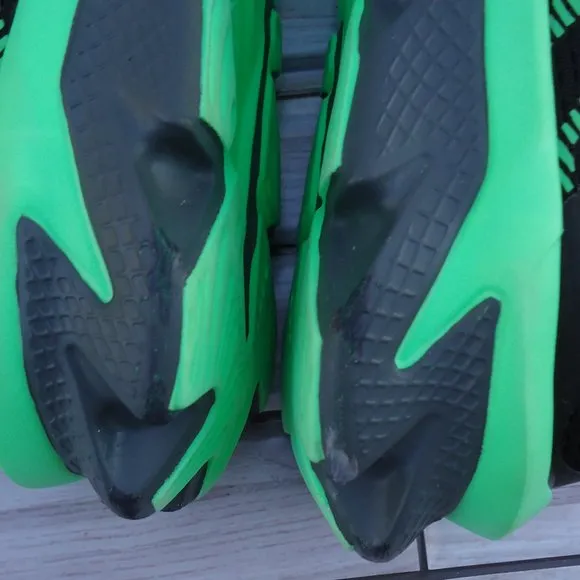 SIZE 1Y. UNDER ARMOUR Kids' Pre School-Scramjet 3 sneaker running shoes.