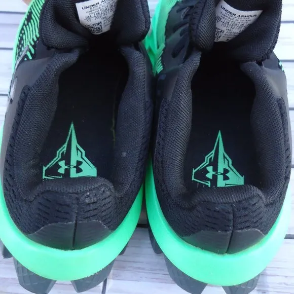 SIZE 1Y. UNDER ARMOUR Kids' Pre School-Scramjet 3 sneaker running shoes.