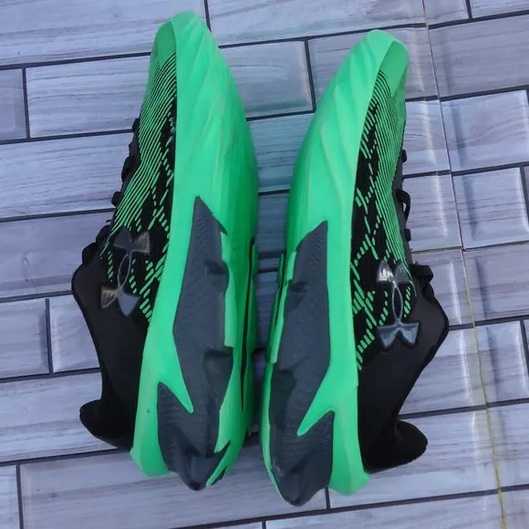 SIZE 1Y. UNDER ARMOUR Kids' Pre School-Scramjet 3 sneaker running shoes.