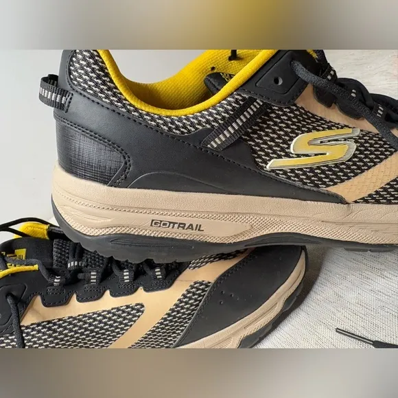 Skechers Go Run Trali Altitude Sports Shoes Black/Yellow size 13
