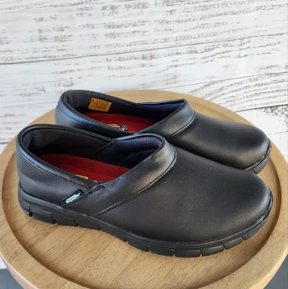 Skechers slip resistant women's black work clogs shoes size 9.5