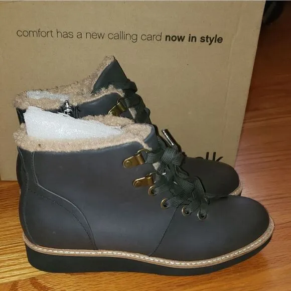 Software Wilcox charcoal leather hiking boots