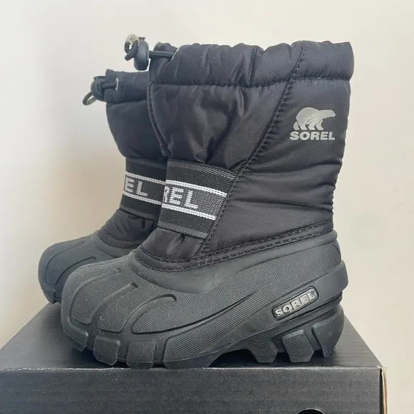 Sorel Black youth size 8 Winter Boots
