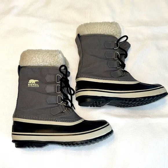 Sorel Carnival Boot Womens  Gray Winter Waterproof Size 7 US