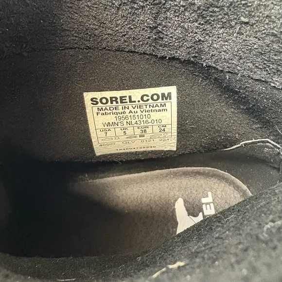 SOREL Cate Womens Size 7 Black Waterproof Suede Pull-On Boot Stacked Heel