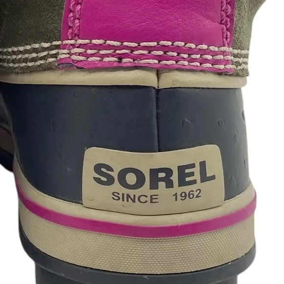 Sorel Girls Winter Boots Size 6 Green Pink Leather Waterproof Faux Fur Tall