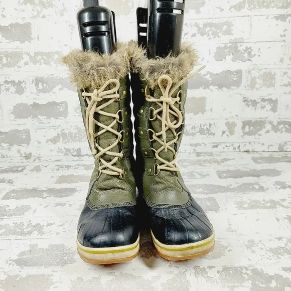 Sorel Green Black Duck Lace Up Faux Fur Winter Boots H781