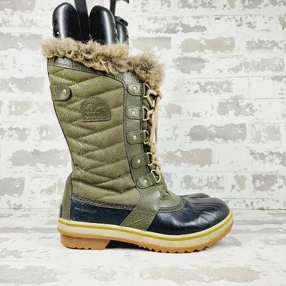 Sorel Green Black Duck Lace Up Faux Fur Winter Boots H781