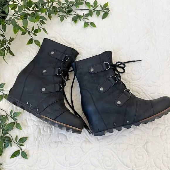 Sorel Joan of Arctic II Wedge Lace Up Boots Sz 8.5