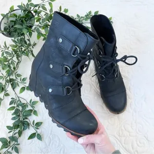 Sorel Joan of Arctic II Wedge Lace Up Boots Sz 8.5