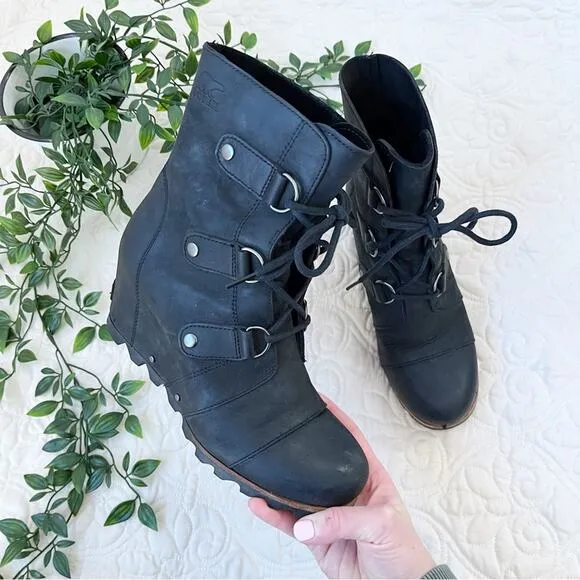Sorel Joan of Arctic II Wedge Lace Up Boots Sz 8.5