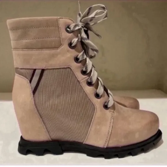 Sorel Joan of Arctic Lexie III Wedge s 10.5