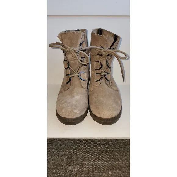 Sorel Joan of Arctic Wedge II Tan Suede Bootie Boots 3&quot; Heel