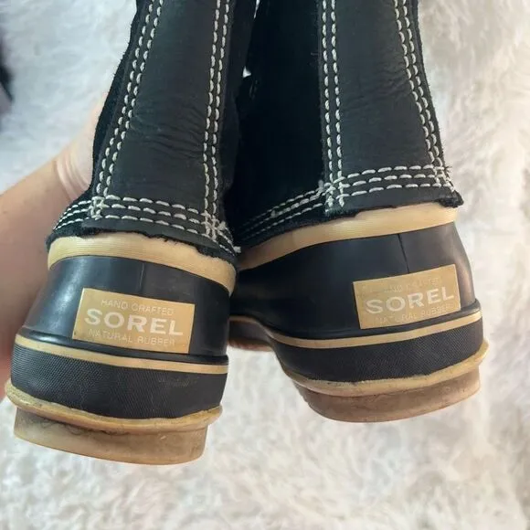 Sorel Joan of Arctic black fur trim waterproof snow boots size 7