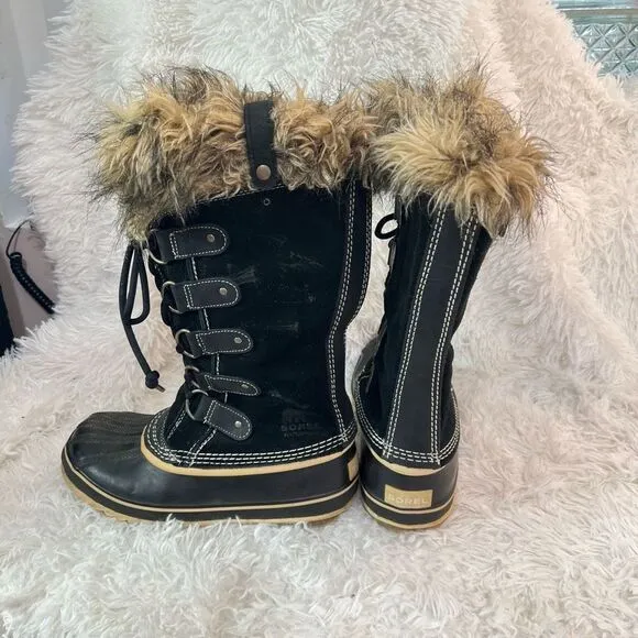 Sorel Joan of Arctic black fur trim waterproof snow boots size 7