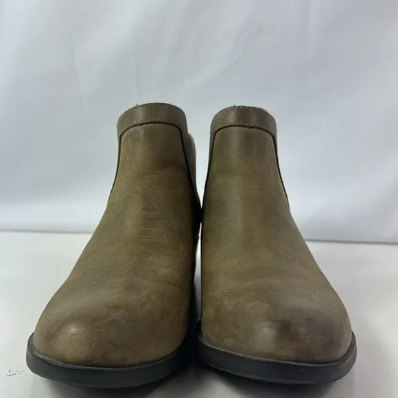 Sorel Lola Cut-Out Leather Waterproof Women’s Ankle Boots