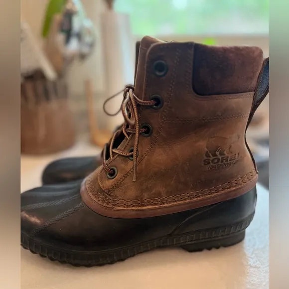 Sorel Mens Cheyanne Lace Boots Size 9
