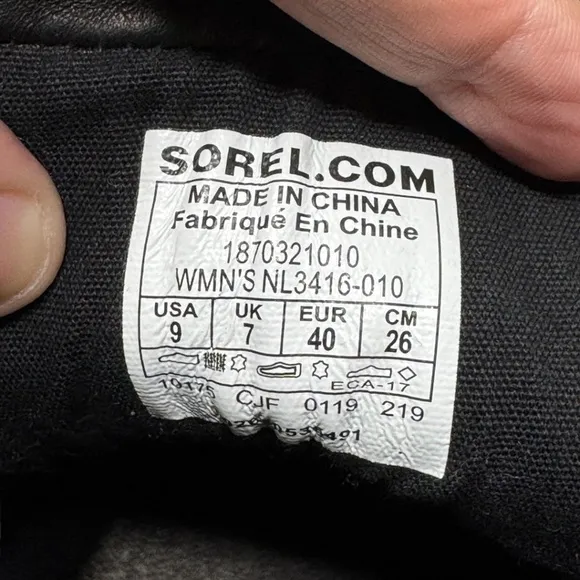 Sorel Phoenix Short Lace Waterproof Black Leather Boots Size 9