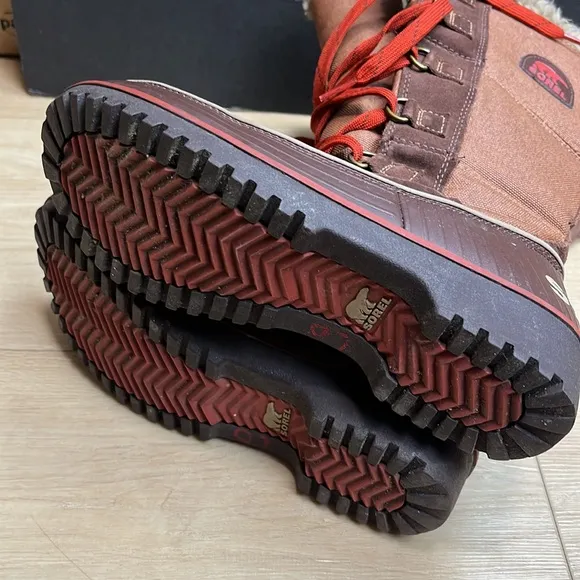 Sorel Tivoli High II boots in tabacco SIZE 7 US