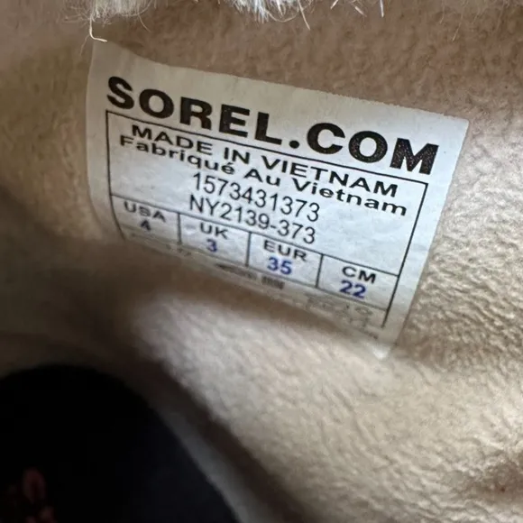 SOREL TIVOLI WAYERPROOF SUEDE BOOTS SIZE 4