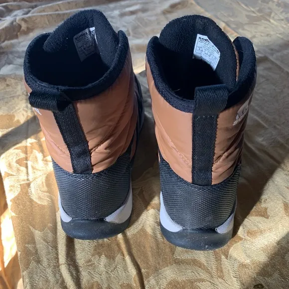 Sorel Whitney II Short Lace Waterproof Insulated Winter Brown Kids Boots Sz 4