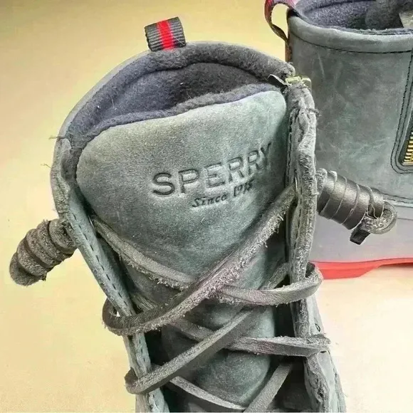 Sperry saltwater waterproof rain boots sz7 like new