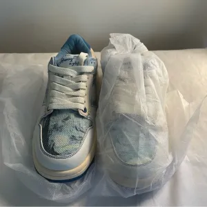 Starry night girl shoes new in bag