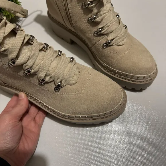 Steve Madden NWOT Rainer Leather Suede Lace Up Hiking Combat Chunky Boots 8.5