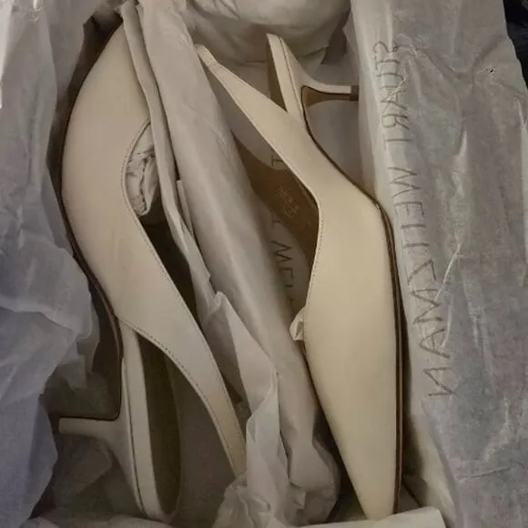 Stuart Weitzman Eva 50 Slingback in Cream Size 8