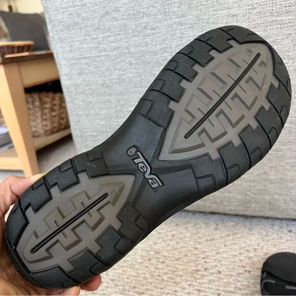 Teva Minam Hiking Sandal