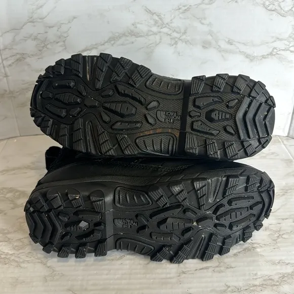 The North Face Chilkat Nylon Triple Black Waterproof Winter Boots mens size 8