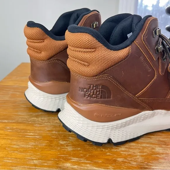 The North Face Men’s Vals II Mid Waterproof Leather Boots