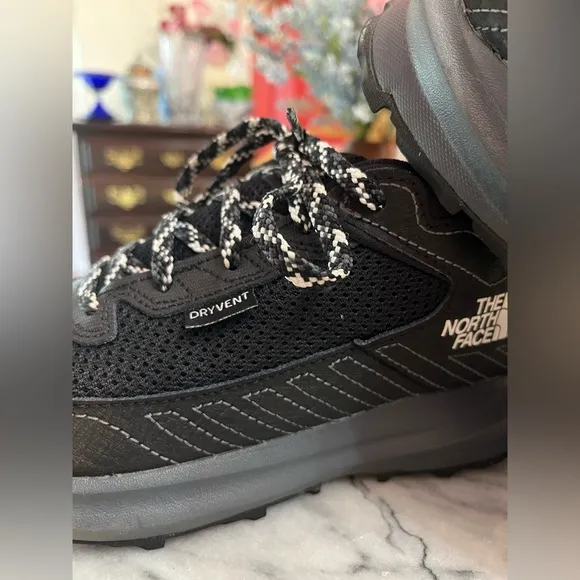 The North Face -Size 5 Youth Fastpack Hiker Waterproof Dry Vent -Black&amp;White