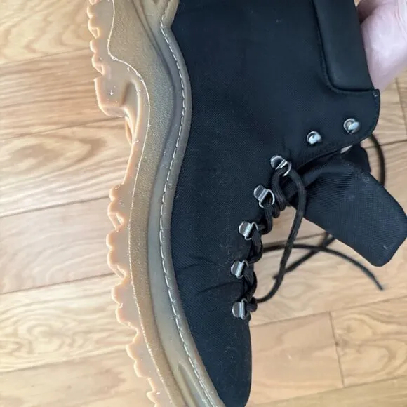 Thesus Outdoors Weekend Boot Black sz 43 NWOT hiking madewell Alice &amp; whittles