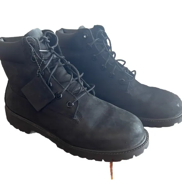 Timberland Big Kids 7  6” Premium Waterproof Casual Boots Black Woman’s size  9