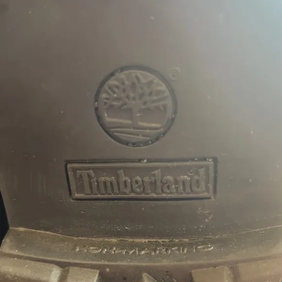 Timberland Big Kids 7  6” Premium Waterproof Casual Boots Black Woman’s size  9