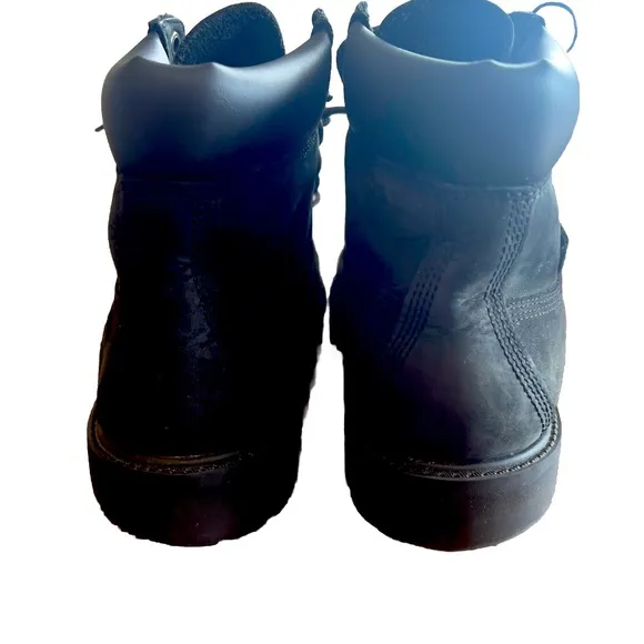 Timberland Big Kids 7  6” Premium Waterproof Casual Boots Black Woman’s size  9
