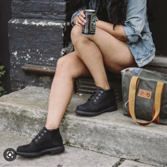 Timberland Black Nellie Waterproof Nubuck Boots Womens US 9
