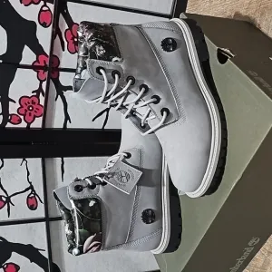 Timberland Boots Heritage Floral NWB Size 6.5