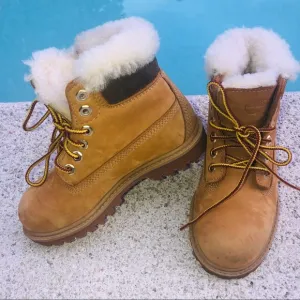 Timberland boots kids size 11.5 tan suede leather waterproof shearling boy/girl
