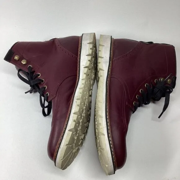 Timberland Maroon waterproof Mid cut street Boots Size 8.5