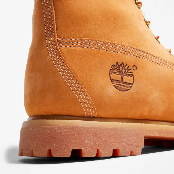 Timberland Premium Wheat Nubuck Hiking Boots Size 7