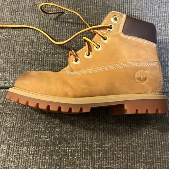 Timberland Toddler 10M premium 6 inch waterproof boot wheat nubuck  TB12809713