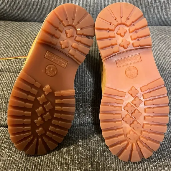 Timberland Toddler 10M premium 6 inch waterproof boot wheat nubuck  TB12809713