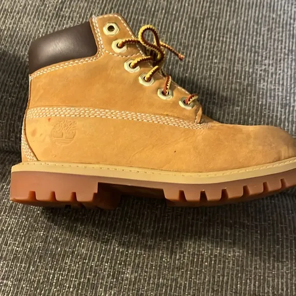 Timberland Toddler 10M premium 6 inch waterproof boot wheat nubuck  TB12809713