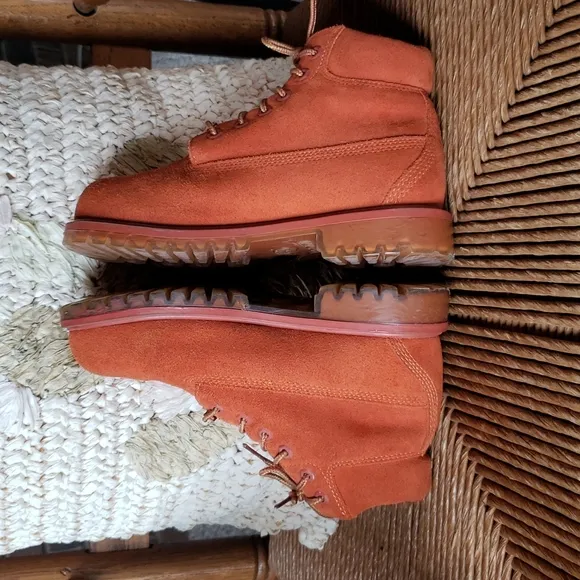 Timberland waterproof boots, girls size 2.5