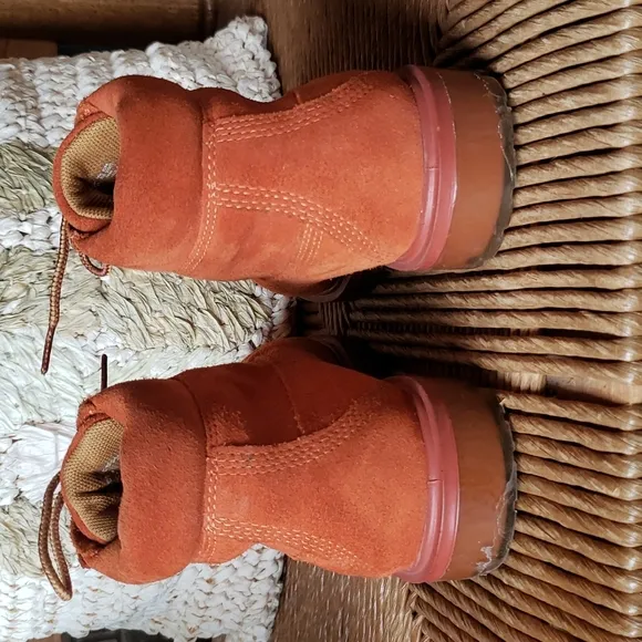 Timberland waterproof boots, girls size 2.5