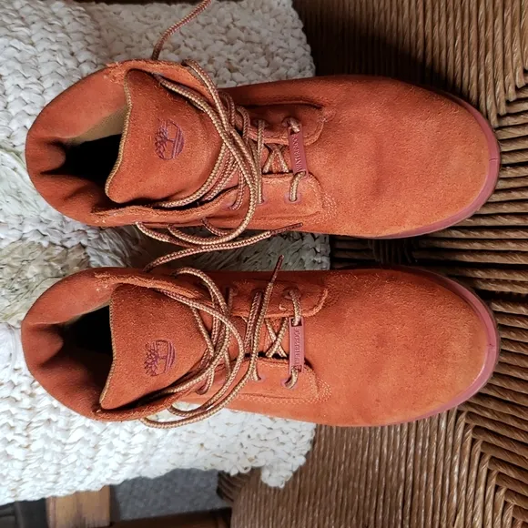 Timberland waterproof boots, girls size 2.5