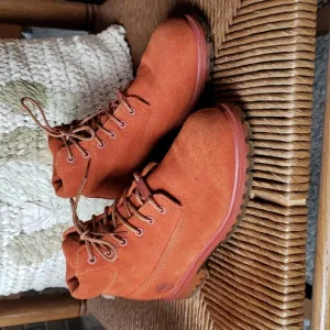 Timberland waterproof boots, girls size 2.5